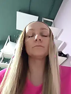 Bondgirl 013 online show from June 25, 8:10 pm