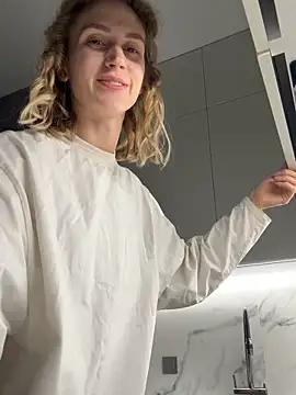 Snapshot of Feral_berry_8133 chatting on September 13, 8:39 pm Feral berry 8133 online show from September 13, 8:39 pm