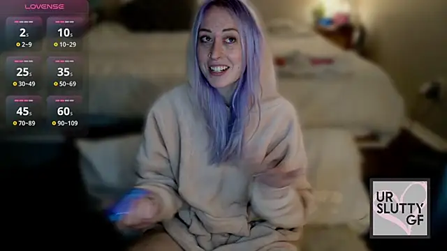 ursluttygf online show from March 24, 3:17 pm