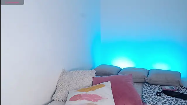 sofix   online show from January 10, 8:35 pm