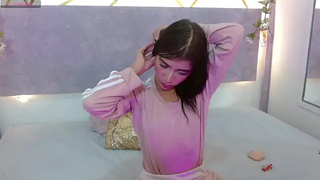 Sweetcristin online show from September 8, 11:04 pm