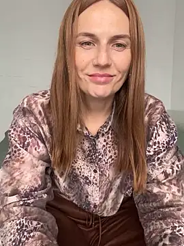 BritneyHall online show from May 19, 9:27 am