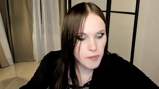 EffieMinki online show from February 7, 9:40 pm