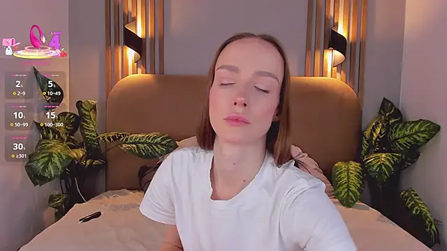 Kira Quinn online show from November 17, 7:09 am