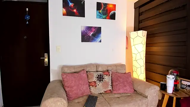 SarahCinnamon- online show from April 13, 8:53 pm