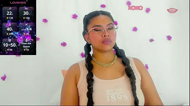 moana taylor online show from November 10, 11:38 am