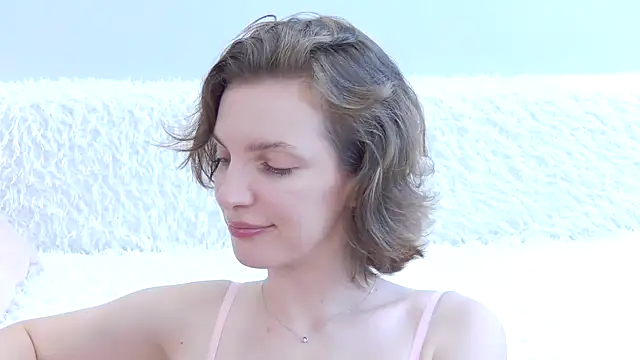 Beauty Alex online show from June 10, 2:00 am