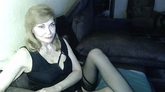 Sexy Irene online show from May 20, 5:04 am