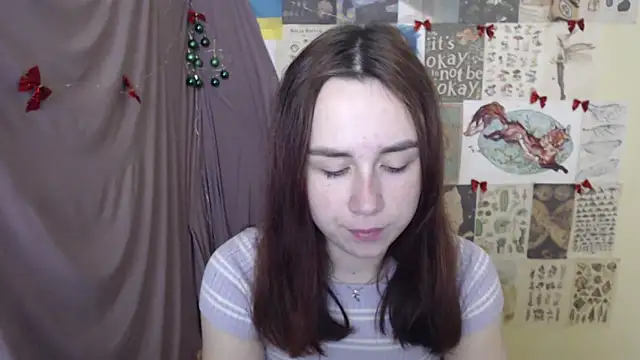 VeryVeryVeryShy  online show from December 17, 9:13 am