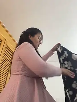 SWEETLILY18 online show from September 16, 8:50 pm