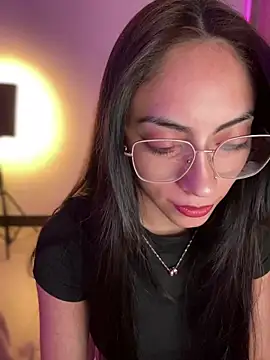 martiiaciar online show from February 16, 3:06 am