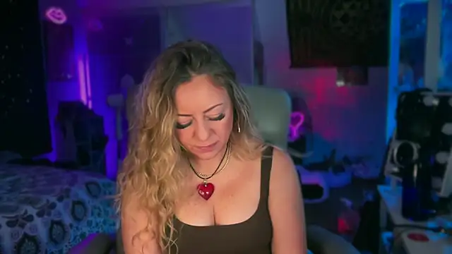 sage love online show from February 12, 4:14 am