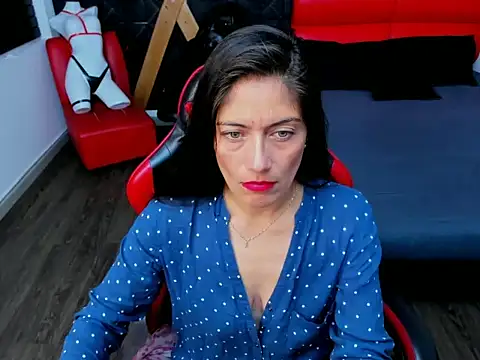 AnnyMilet  online show from July 2, 1:28 pm