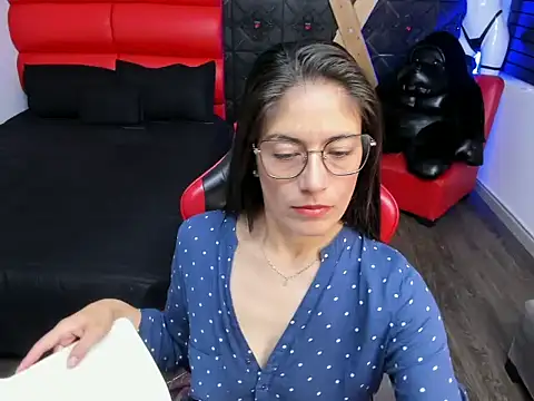 AnnyMilet  online show from July 14, 1:49 pm