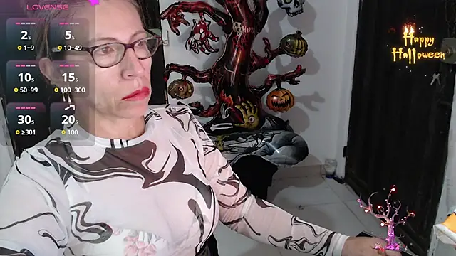 Chayla Ruiz online show from November 1, 9:13 am