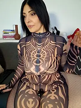 AryaSummersReal online show from March 21, 8:52 am