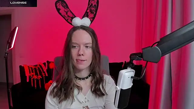 SharkyBaby online show from February 6, 4:21 pm