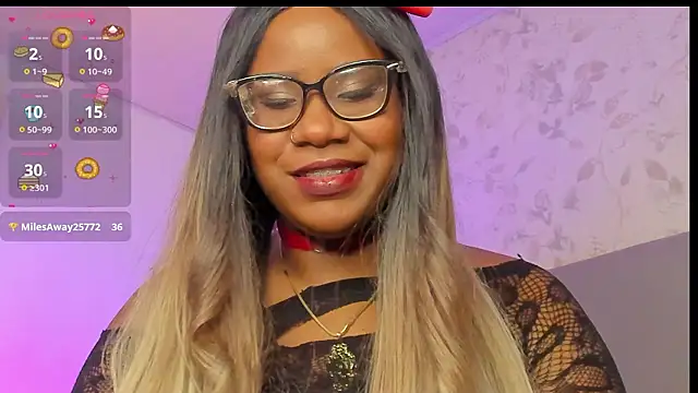 EmilyyRosee  online show from March 27, 1:56 pm