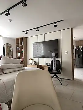 Audreygwennn online show from January 31, 7:11 pm