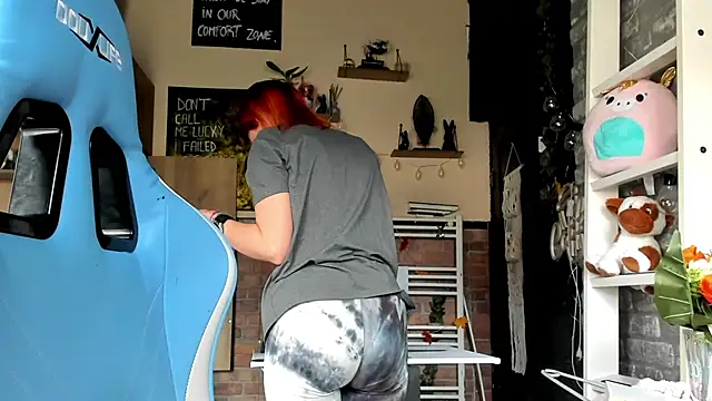 karo123421 online show from April 11, 7:03 am