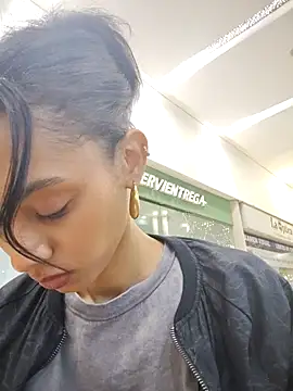 Sarakux online show from November 8, 11:54 pm