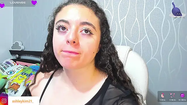 AshleyKim  online show from January 18, 12:07 am