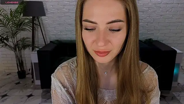 Adelyna Bird online show from October 2, 6:18 am