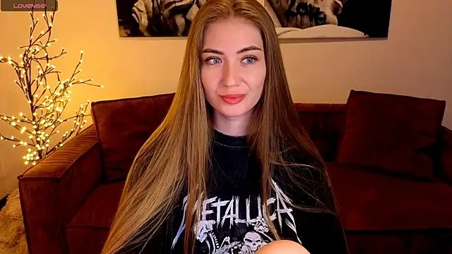 Adelyna Bird online show from July 2, 7:03 am