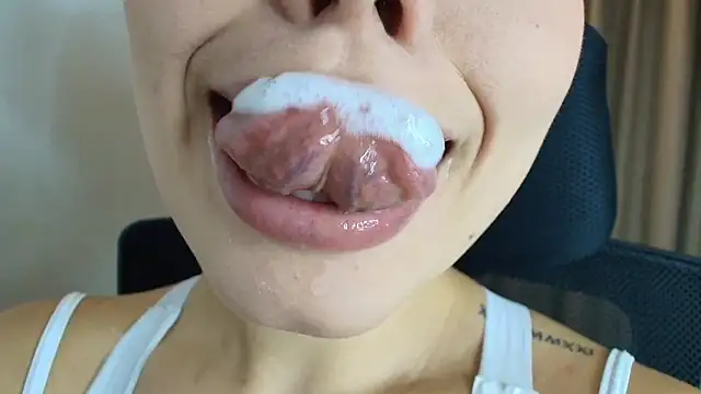 lisbet21x online show from March 22, 2:23 pm