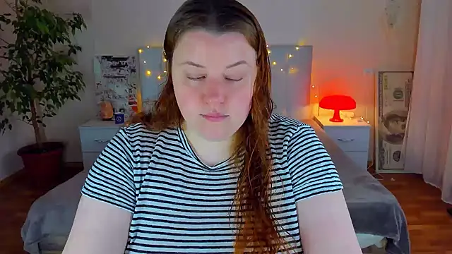 PolinaSalvatore online show from April 8, 1:24 pm