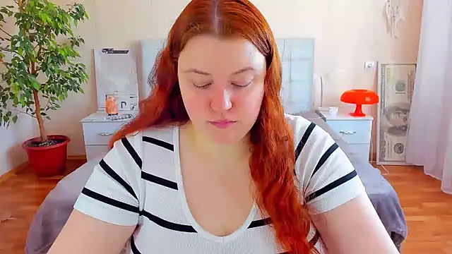 PolinaSalvatore online show from February 23, 11:20 am