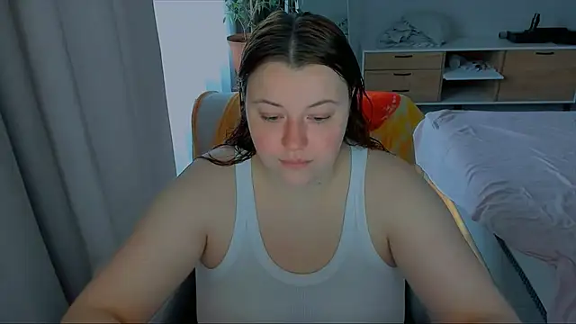 Snapshot of PolinaSalvatore chatting on October 20, 9:23 am PolinaSalvatore online show from October 20, 9:23 am