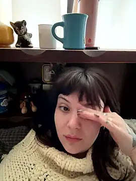 SweetMaisie online show from January 7, 6:00 pm