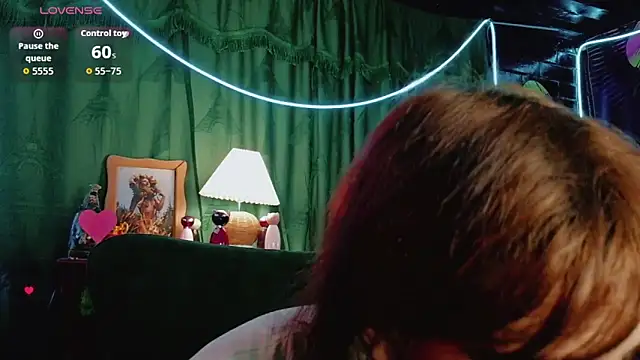 Summer XO online show from February 11, 10:33 pm