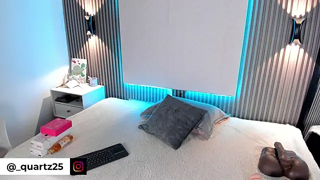 Zafiiraa online show from April 15, 3:40 am