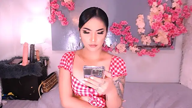 Snapshot of Oriental_Tiara chatting on October 1, 1:38 pm Oriental Tiara online show from October 1, 1:38 pm