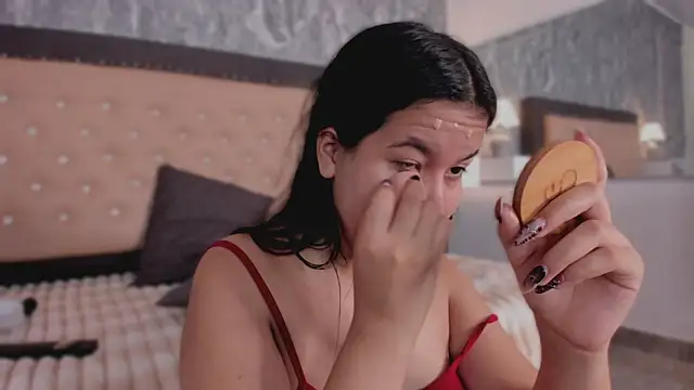 Lia sarahi online show from November 8, 11:59 am