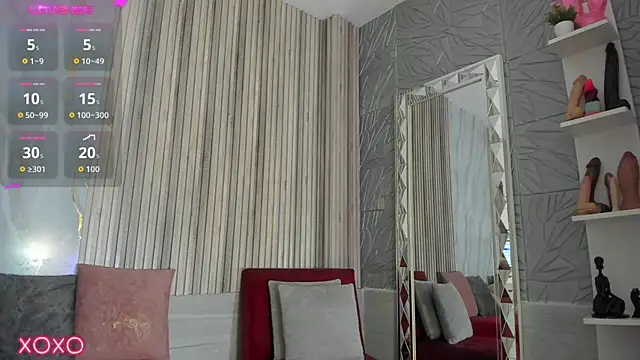 BriannaChelsea online show from December 18, 11:59 am