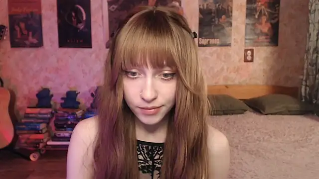 Friendly Ellie online show from April 5, 11:26 pm