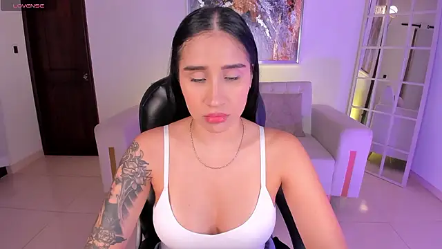 NickyLawson online show from March 27, 4:58 am