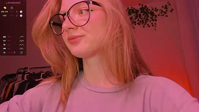 mollytuck online show from October 3, 4:01 pm