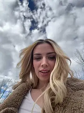 HopeHeaven online show from April 20, 8:45 pm