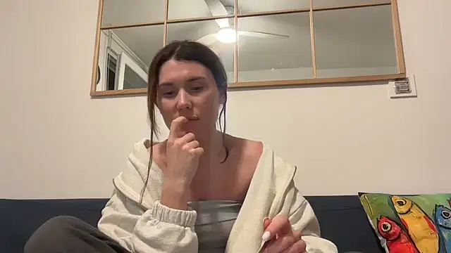 Cameron diazz online show from April 7, 9:17 pm