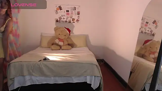 ValienteGirl  online show from November 26, 3:40 am