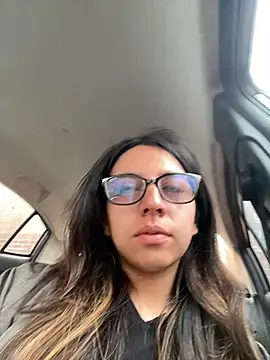 Maggie Fox3 online show from April 9, 3:50 pm