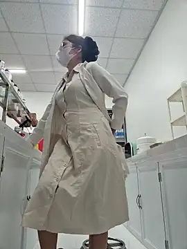 HinaLovely online show from March 17, 9:24 am