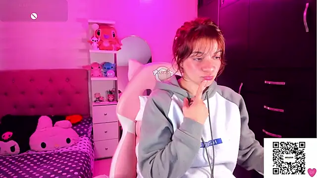 Vannessa  Shy online show from February 23, 7:35 pm