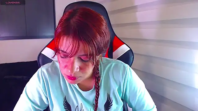 Vannessa  Shy online show from April 7, 8:00 pm