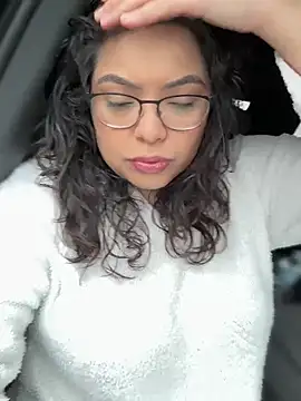 drizzypeach602 online show from February 4, 8:34 pm