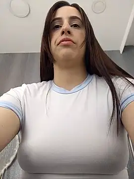 Amira Milker online show from September 12, 1:18 pm